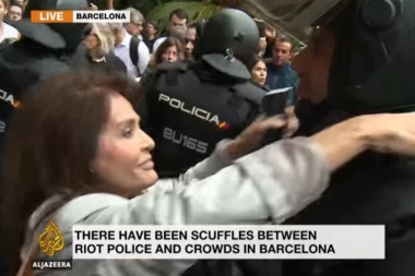 SVETLA STRANA: Najlepša scena nemira u Kataloniji