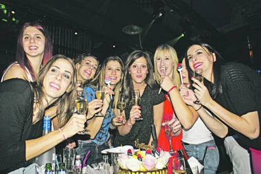 ZLATO ZALILE  UZ "VIDOVDAN"