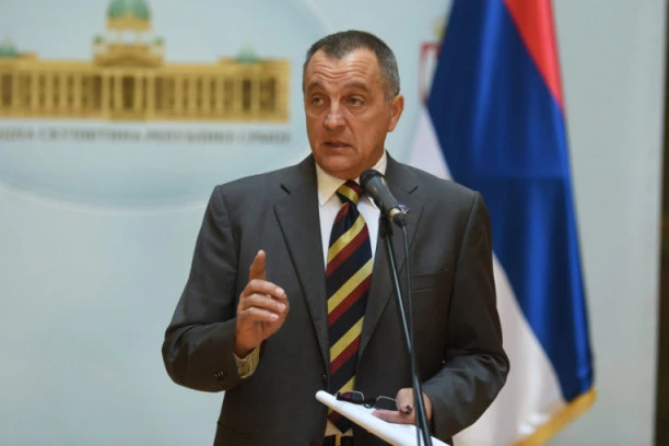 (FOTO) NOVE TENZIJE U OPOZICIJI: Živković nazvao Jeremića PICAJZLOM!