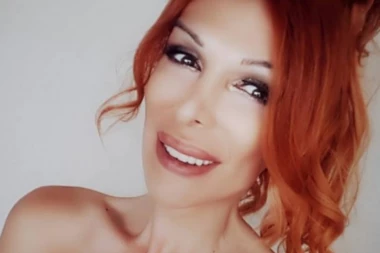 Nataša Maza na sajtu za prostituciju! Transrodna pevačica nudi svoje usluge na stranicama za odrasle!