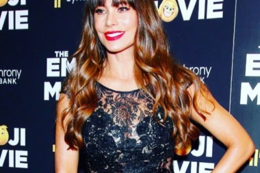 Glumica sa svojih 45 godina OBLINAMA NAPRAVILA HAOS!