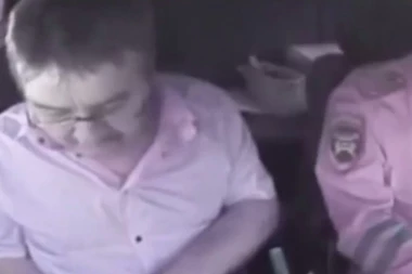 (VIDEO) HIT SNIMAK: EVO KAKO DA ZEZNETE SAOBRAĆAJCA!