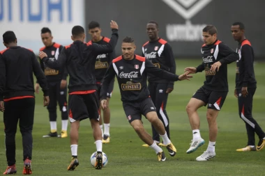 PERUANCI U STRAHU: Otrovaće nas Argentinci!