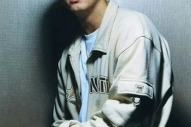 NARANDŽASTI RASISTA: Eminem pljunuo na DONALDA TRAMPA