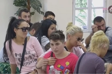 (VIDEO) Posle noćne akcije Matora i Sanja se mazile za stolom