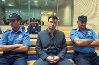 LEGIJA U SPECIJALNOM SUDU: Oni koji su branili državu su optuženi, a svi koji su kršili zakon su svedoci