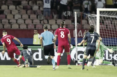 SRPSKI NAPADAČI NA CENI: Brajton u Beču gleda Mitrovića i Prijovića