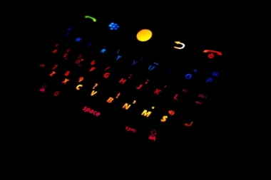 NEMA VIŠE TASTATURE: Ovako izgleda novi BlackBerry!