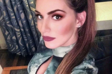 NAŠA KUĆA NIJE POZORIŠTE