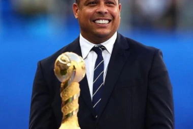 SLAVNI BRAZILAC SE OGLASIO IZ BOLNICE: DOBRO SAM!