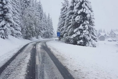 HAOS ZBOG SNEGA: Na Goliji 2.000 domaćinstava bez struje