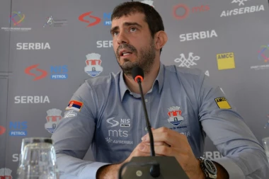 Naš automobilista u Dubaiju završava sezonu