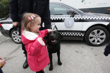 (FOTO) Ovo je Džeks - strah i trepet za DILERE DROGE!