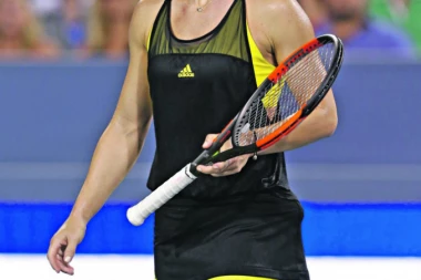 SENZACIJA NA STARTU US OPENA: Prva teniserka sveta KAPITULIRALA!