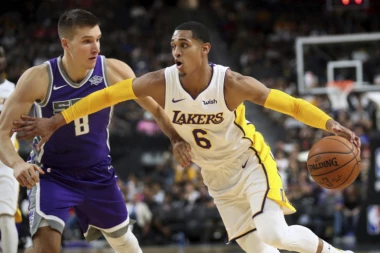 (VIDEO) PRVI PUT U KARIJERI: Bogdanović starter u porazu Kingsa