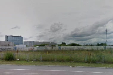 Počelo raščišćavanje nelegalne deponije preko puta Buvljaka