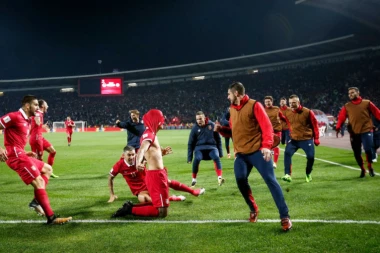 (VIDEO) SPREMITE SE, POLEĆEMO ZA RUSIJU: Prijović poklonio Srbiji Mundijal!