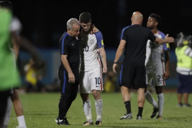 SP BEZ TRI KONTINENTALNA PRVAKA: Četvrti u baražu