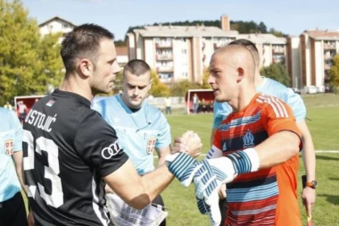 FK Marsej u Boljevcu, Mandanda branio Partizanu