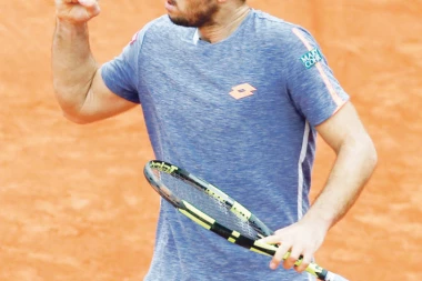 TROICKI IZBACIO SEDMOG TENISERA SVETA!