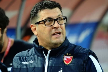 MILOJEVIĆ GOVORIO PRED SAMO 4 NOVINARA: Uvek je nešto sa strane bolje nego domaće!