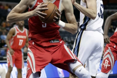 SRBIN VIDEO "BRADU": Zagorac se upisao u strelce u porazu Memfisa od Hjustona