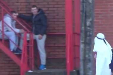 (VIDEO) SVI MISLILI DA ĆE IH OVAJ HRVAT POBITI NA ULICI!