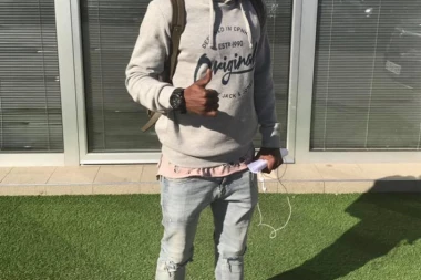 ČUDESNI OPORAVAK: Frimpong na treningu dan posle potresa mozga