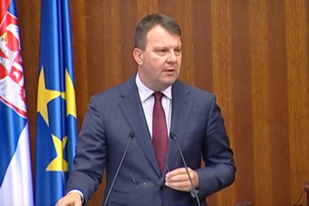 MIROVIĆ ČESTITAO KATALIČKI BOŽIĆ