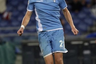 (VIDEO) KUVA U SERIJI A: Sergej pogodio, ali je Lacio stavio Ligu šampiona na kocku