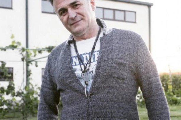 DANIJELA ŠTAJNFELD NIJE JEDINA! I druge devojke progovorile o svojim iskustvima sa Lečićem! SVE RADIO DOK JE BIO U BRAKU SA NINOM RADULOVIĆ!