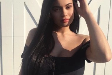 BAHATA TRUDNICA: Kajli Džener ne prestaje da iznenađuje!