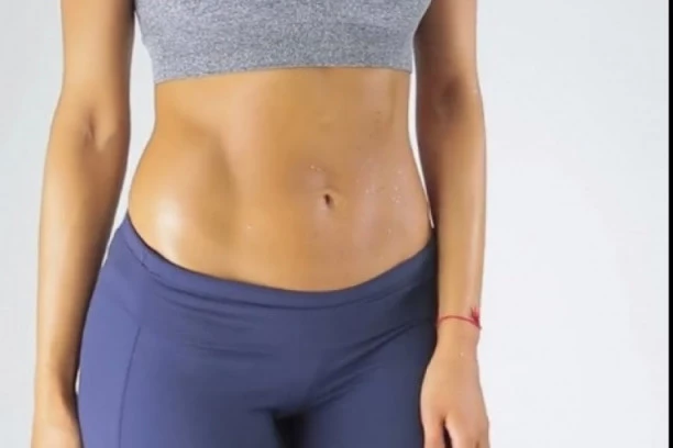 Najstarija vežba na svetu čini čuda vašem telu: Ublažava bolne menstruacije i razlaže masne naslage!