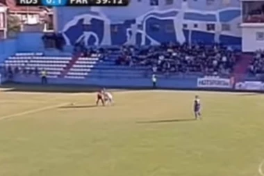 (VIDEO GEST ZA SVAKU POHVALU: Evo zašto je Tavambi aplaudirao ceo stadion