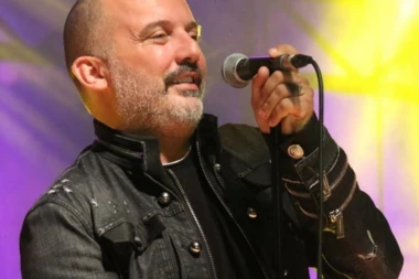 SPEKTAKL U NAJAVI: Toni Cetinski najavio koncert na Tašmajdanu