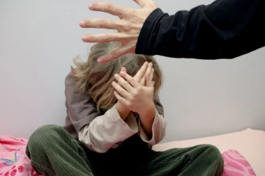 UŽAS NAD UŽASIMA: Muškarac (53) seksualno zlostavljao dete (7)!