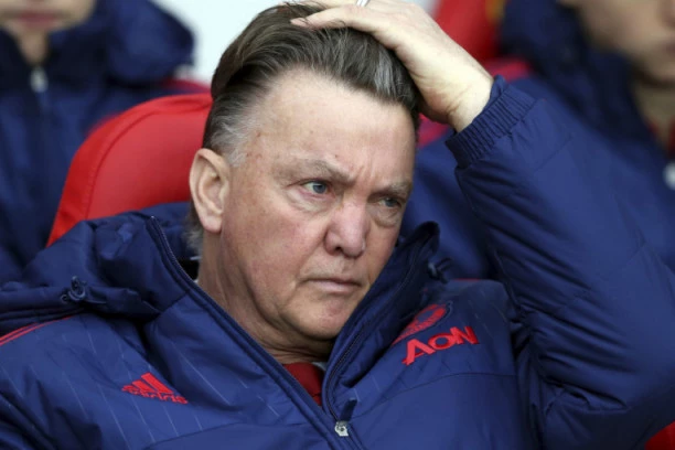 Van Gal isprozivao Ajaks, za sve je kriva korona!