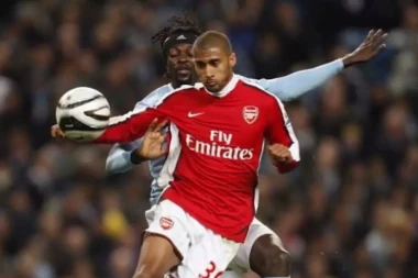 TRAORE ŠOKIRAO PRIZNANJEM: Igrač Arsenala doneo bokser na derbi, pa završio u zatvoru