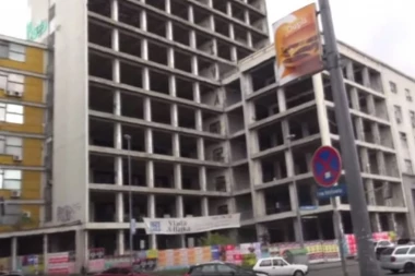 SPREMA SE REKONSTRUKCIJA: Stara zgrada Beobanke biće pod visećom baštom!