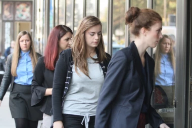 Istraga o pretnjama smrću Teodori Krsmanović: JELENINU SESTRU ČUVA POLICIJA