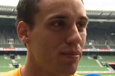 IMA MU*A Golman Fortune se pohvalio: Odbranio sam slobodnjak penisom!