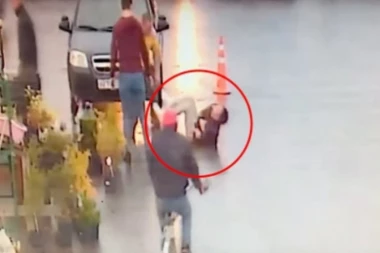 ZBOG LOŠE FRIZURE IZGUBIO ŽIVOT