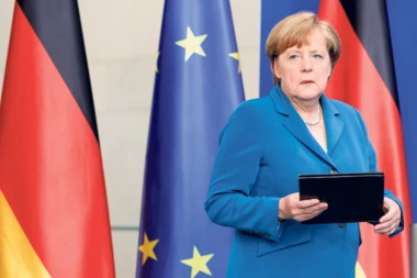 KO JE KRIV što Angela Merkel gubi titulu najmoćnije političke figure u Evropi?