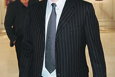 NOVA PROFESIJA: Dejo otišao u glumce!