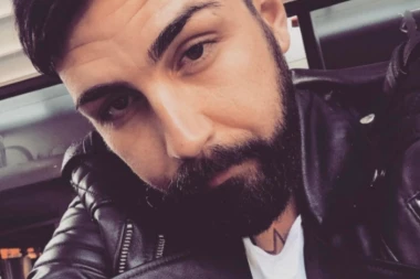 SAŠA KAPOR OTKRIO DETALJE OČEVE VEZE SA VESNOM ZMIJANAC: Nije mi se sviđalo što nam je davala neke travke da jedemo!