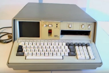 (VIDEO) Ovako je izgledao prvi laptop na svetu!