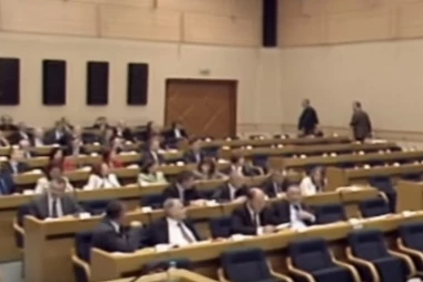 70 glasova za, 2 protiv! Republika Srpska usvojila odluku: Ovo je odgovor Sarajevu i Zapadu u osam tačaka