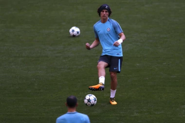 Luiz se seli u Italiju?