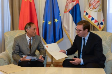 KINA POZDRAVLJA VUČIĆA I SRBIJU