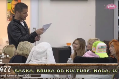 POLUDEO: Vođa gađao zadrugare slatkišima!